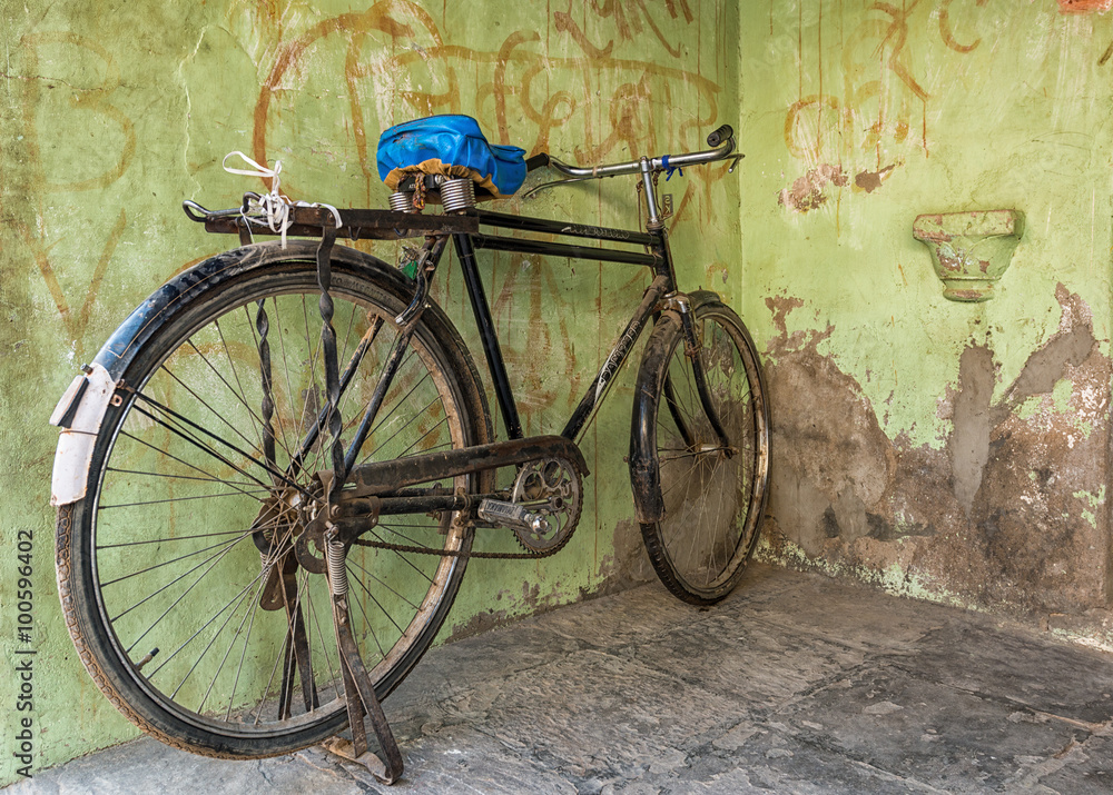 Old vintage bicycle in Mandawa rajasthan india