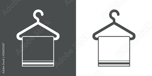 Icono plano toalla en percha #1