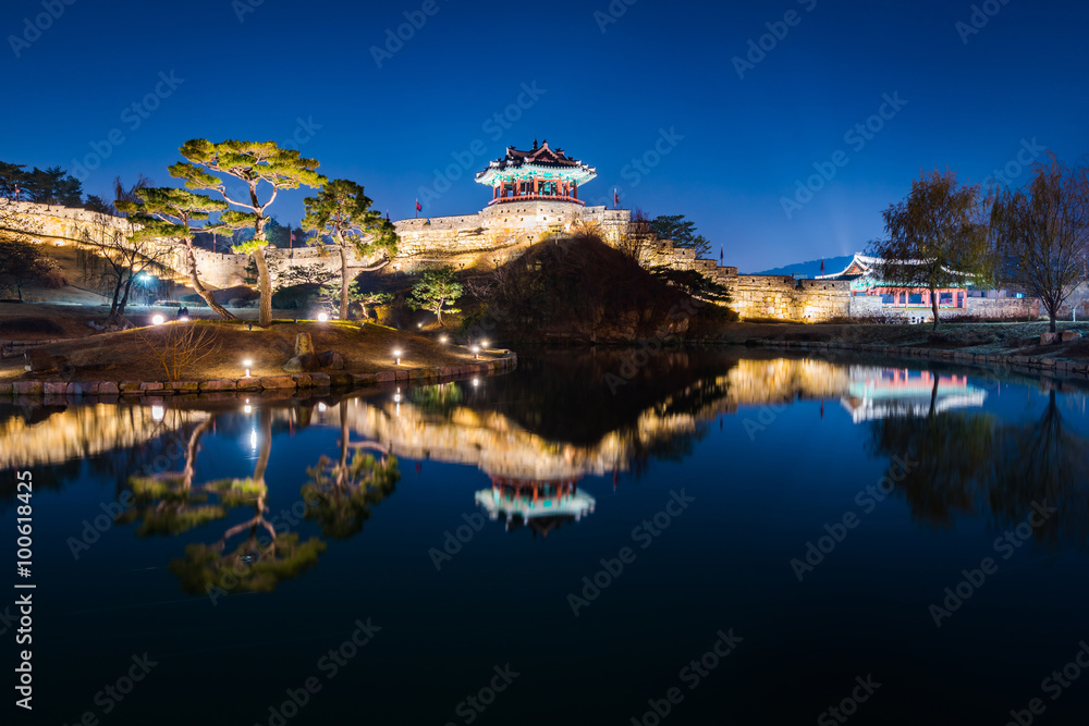 Hwaseong Fortress, Traditional Architecture of Korea in Suwon at