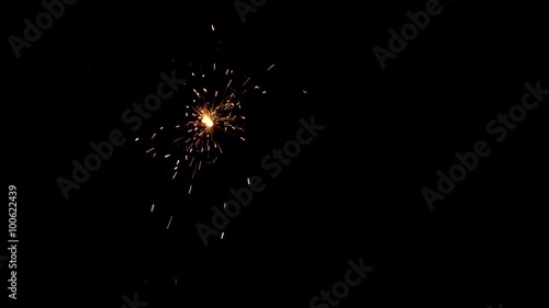 Wallpaper Mural медленная съемка горения бенгальского огня в темноте Torontodigital.ca