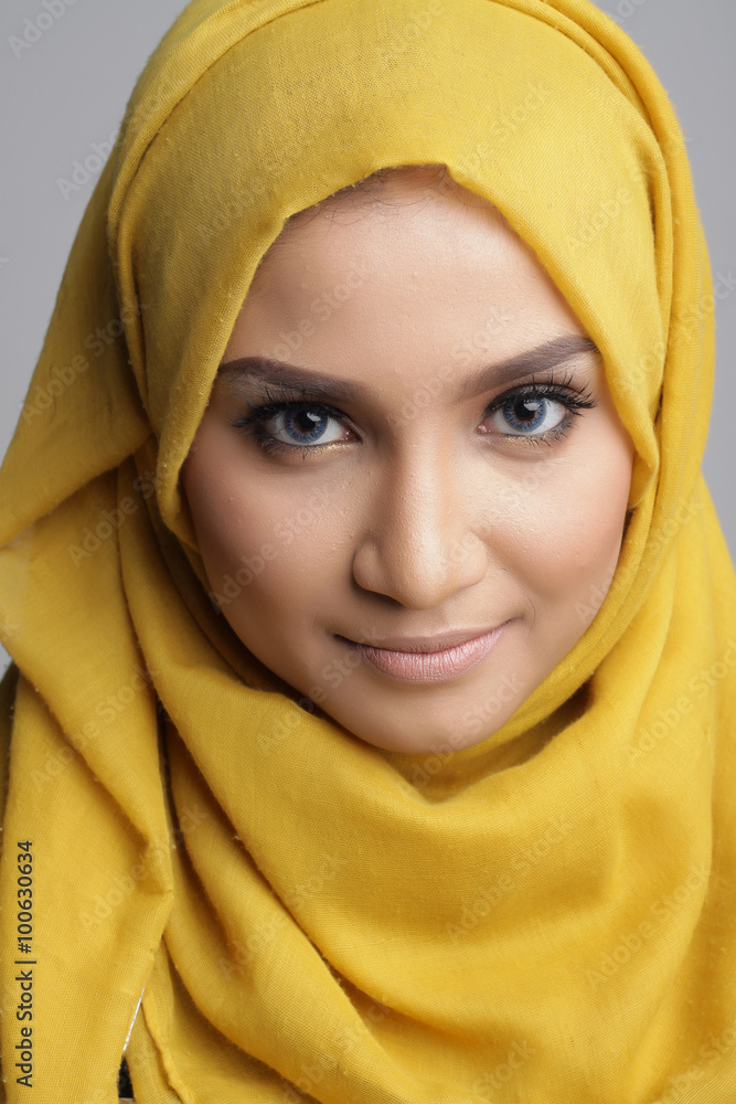 fashionable muslimah woman