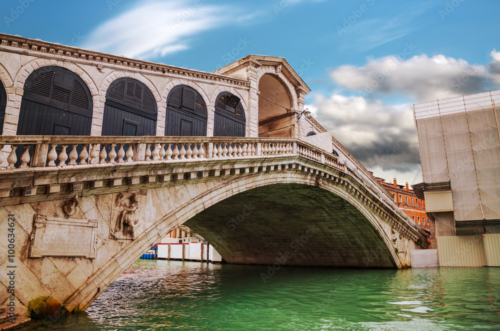 Rialto bridge (Ponte di Rialto) in Venice