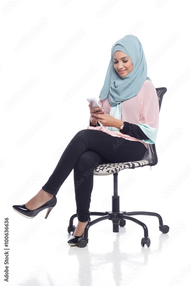 Fototapeta premium fashionable muslimah woman