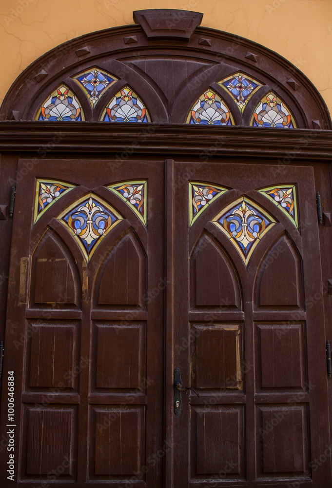 Naklejka premium Door is made of wood in a retro style
