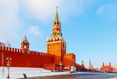 Canvas Print View of the Red Square and the Spassky tower winter sunset