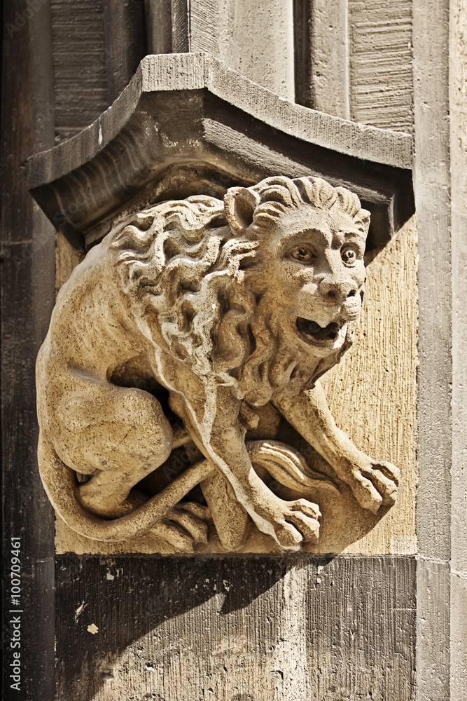 Gothic figure of lion on Town Hall in Marienplatz, Munich, Germa