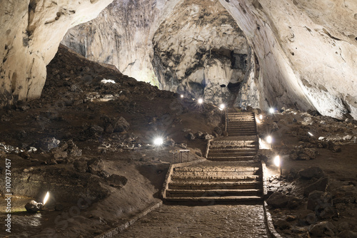 Magura Cave