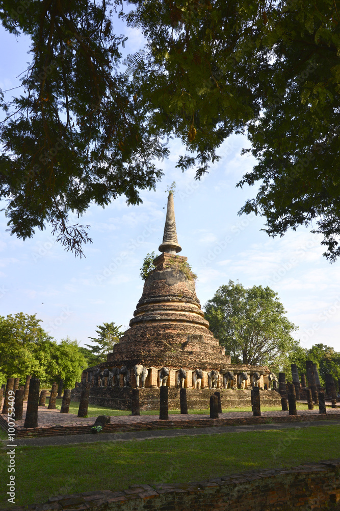 Wat Si Chum temple at Sukhothai historical park old town Sukhothai province of Thailand. The great empires of Siam in the past century, 18-19
Wat Si Chum temple at Sukhothai historical park old town Sukhothai province of Thailand. The great empires of Siam in the past century, 18-19