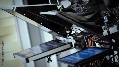 TV professional digital video camera with teleprompter