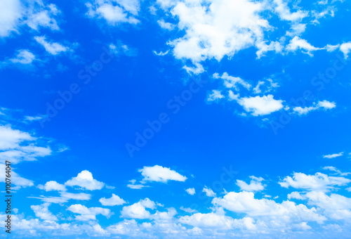 clouds in the blue sky