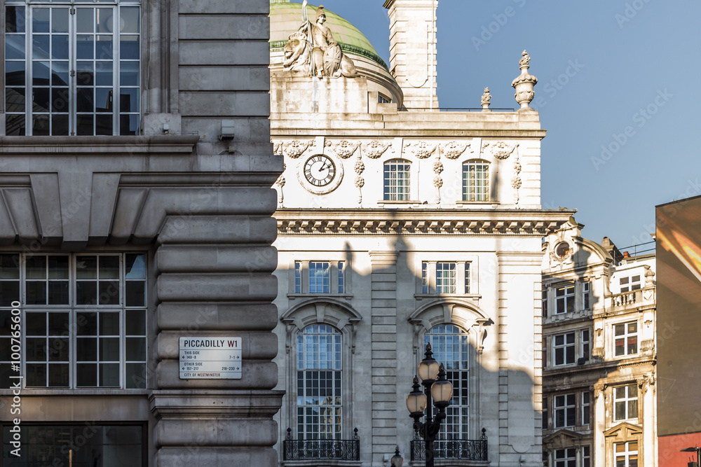 Naklejka premium Street signs in London