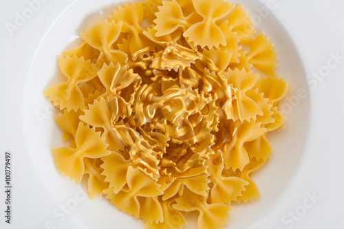 golden sauce pasta