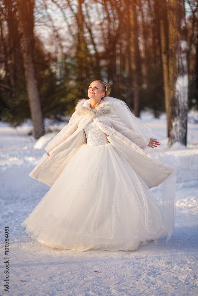 The bride in winter, full length portrait