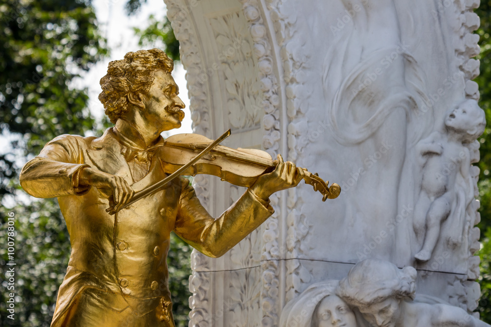 Fototapeta premium Österreich, Wien, Johann Strauß Denkmal