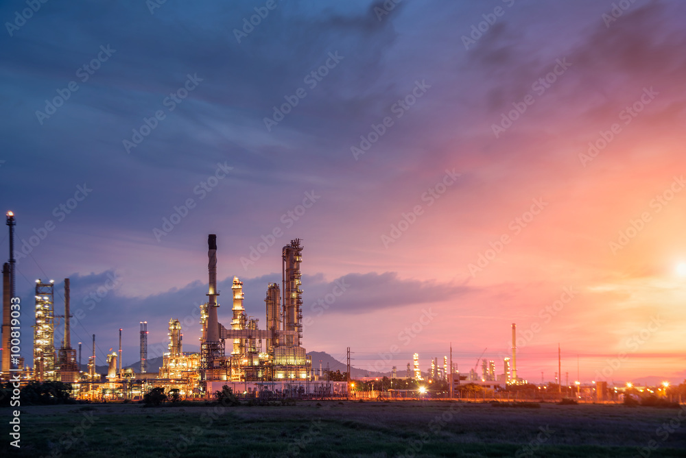 Obraz premium Oil refinery industry