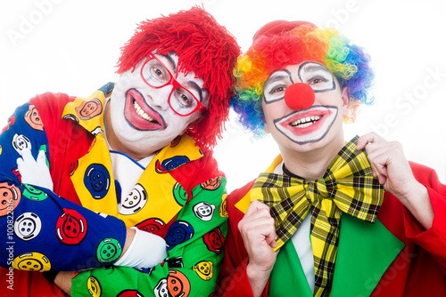 lustige verkleidete clowns