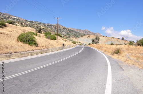 Landstraße auf der Insel Kreta