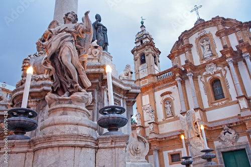 Palermo - San Domenico - Saint Dominic church and baroque column