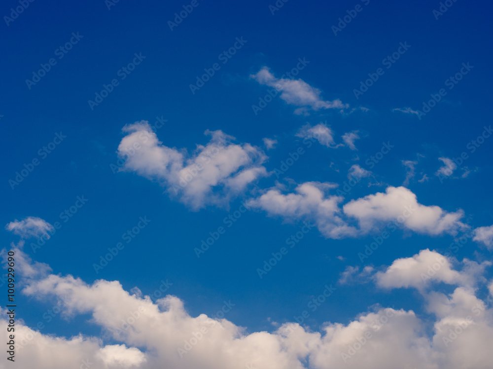 Fototapeta premium Blue Sky with Clouds