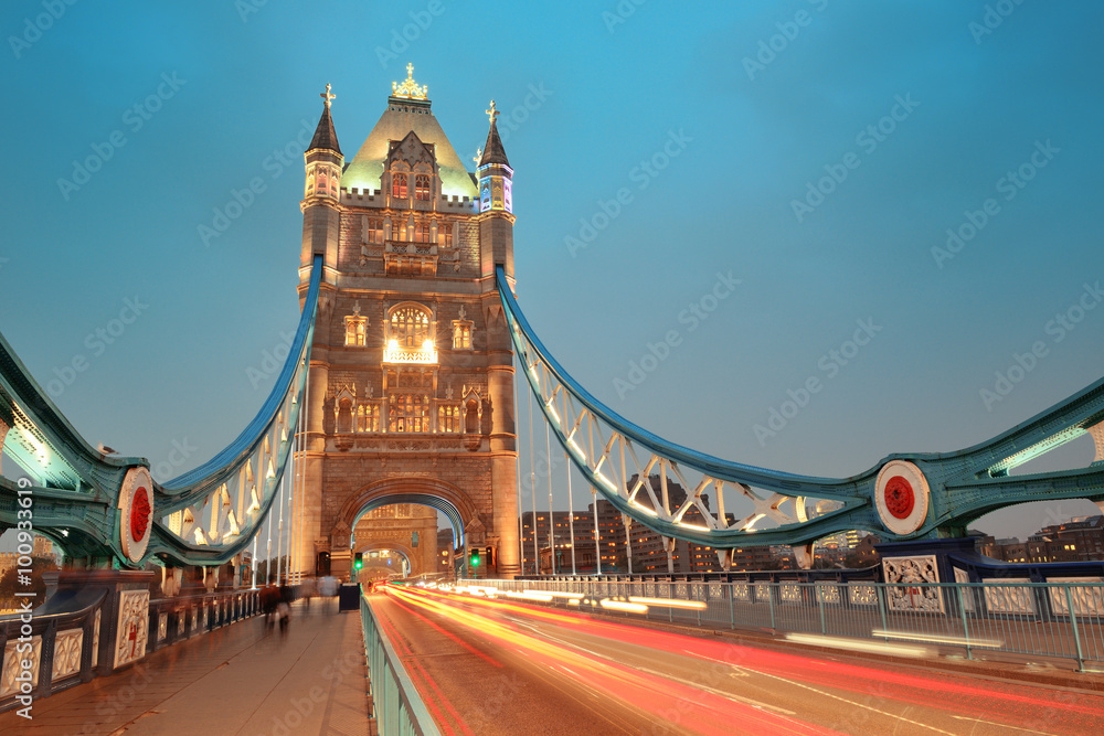 Obraz premium Tower Bridge at night
