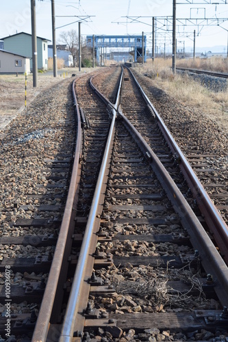鉄道の分岐ポイント／鉄道線路で、分岐ポイントを撮影した写真です。