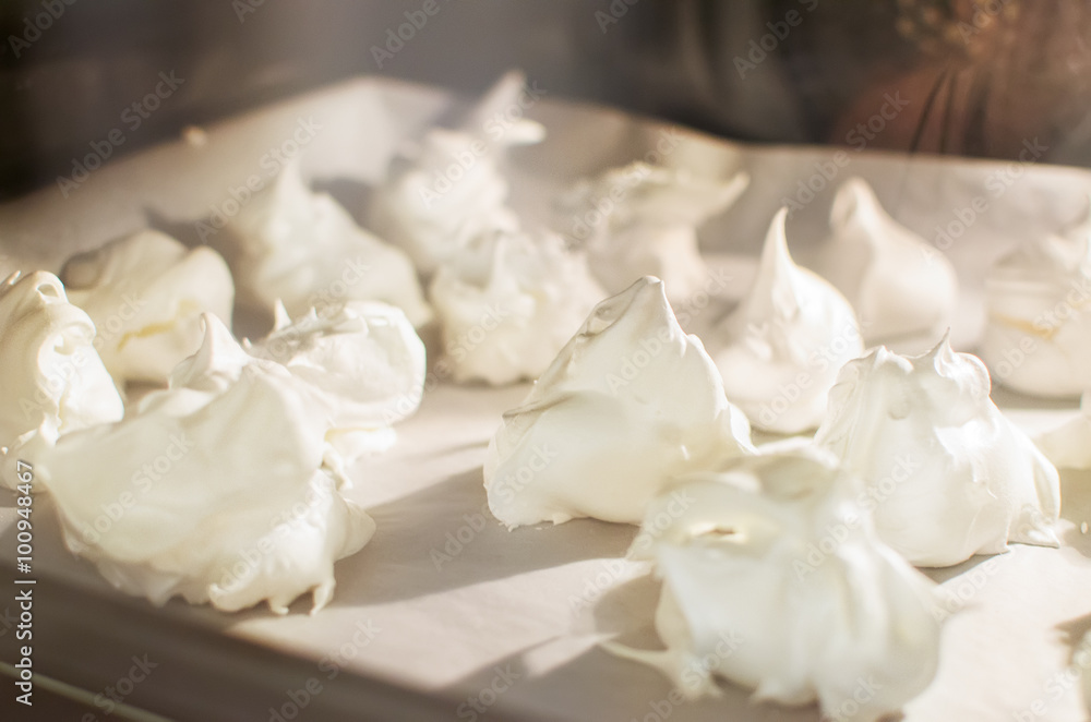 soft sugar meringues bake in the oven soft sugar meringues bake in the oven