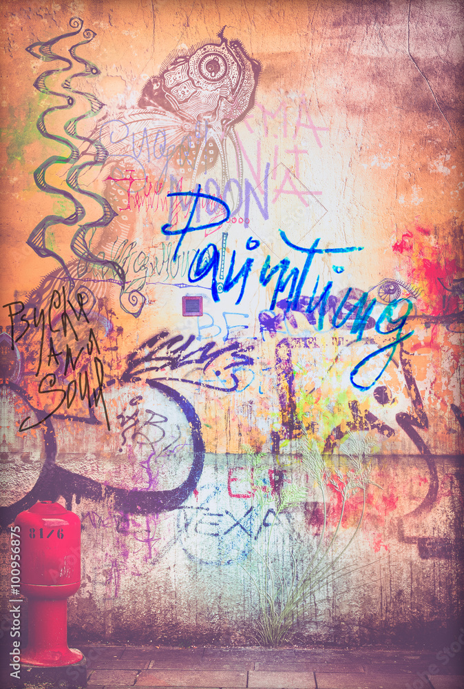 Obraz premium Wall with script and graffiti