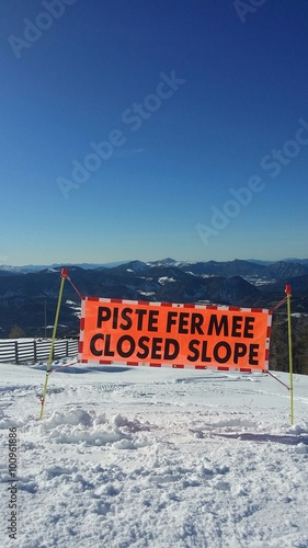 Wallpaper Mural Piste fermée Torontodigital.ca