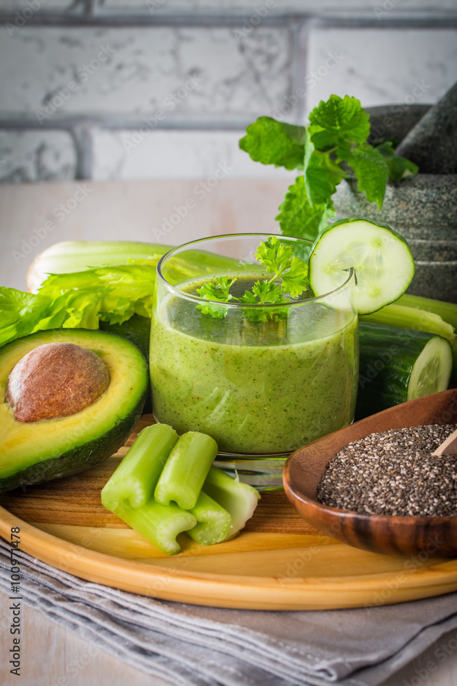 Healthy green juice smoothie Healthy green juice smoothie