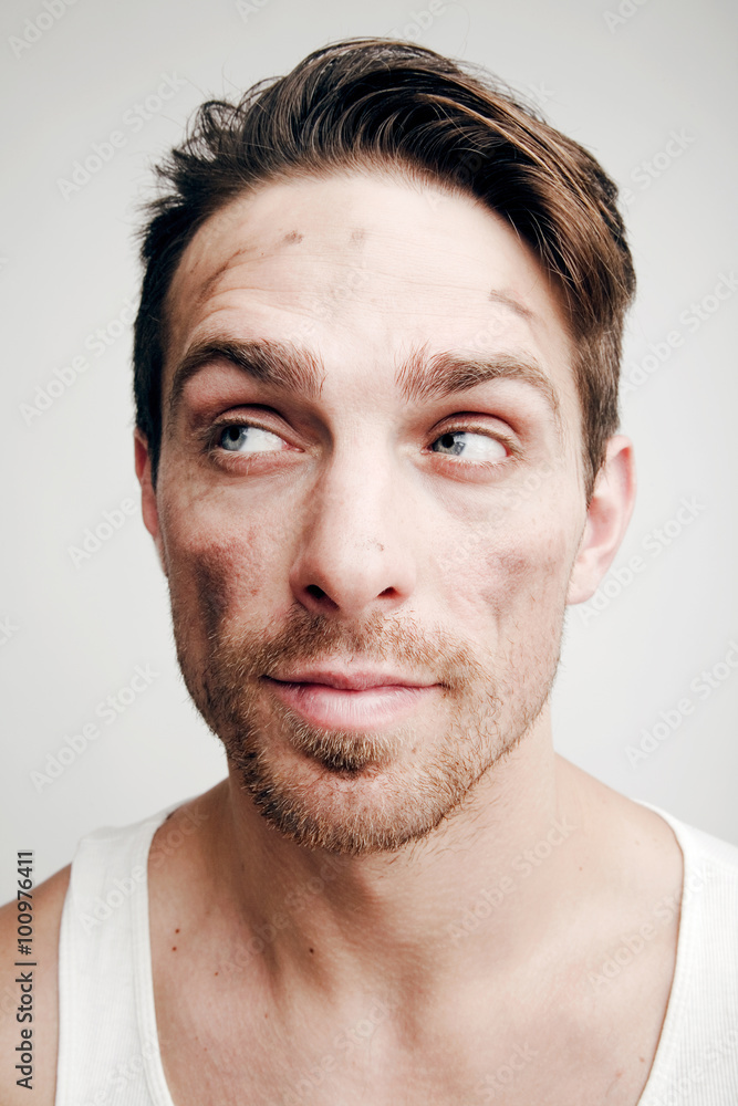 Naklejka premium Emotions. Portrait of man with dirty face