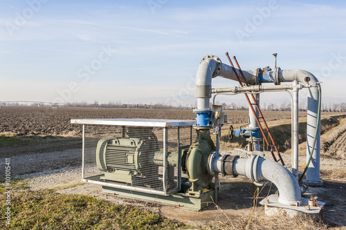 Irrigation water pumping system