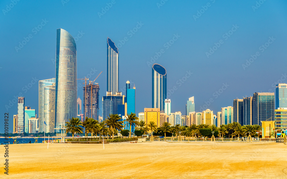 Fototapeta premium View of Abu Dhabi skyscrapers from the Public Beach