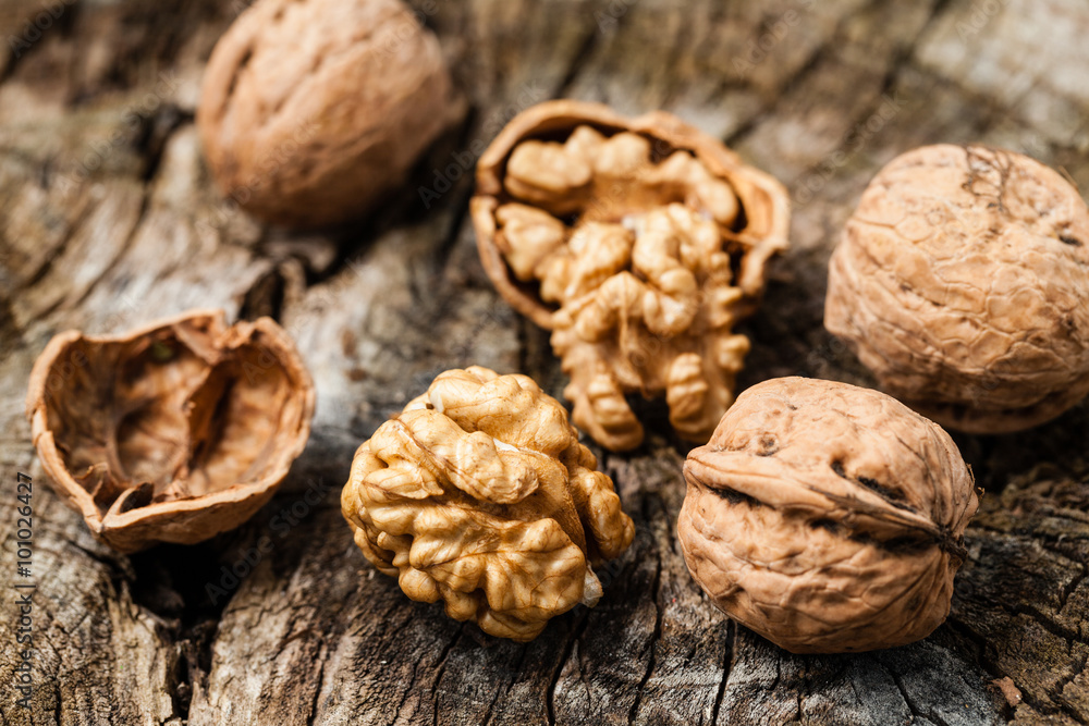 walnuts walnuts
