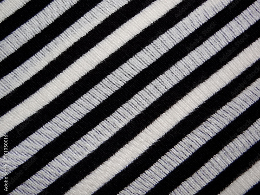 черно белая полосатая ткань 