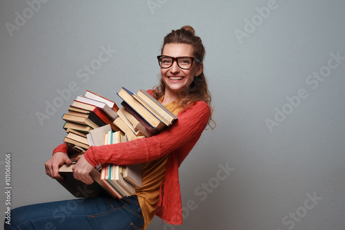 Girl love to read and study