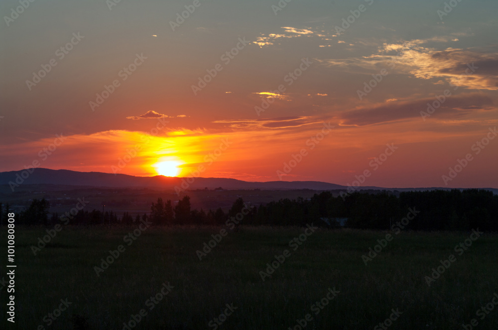A Foothills Sunset sun center