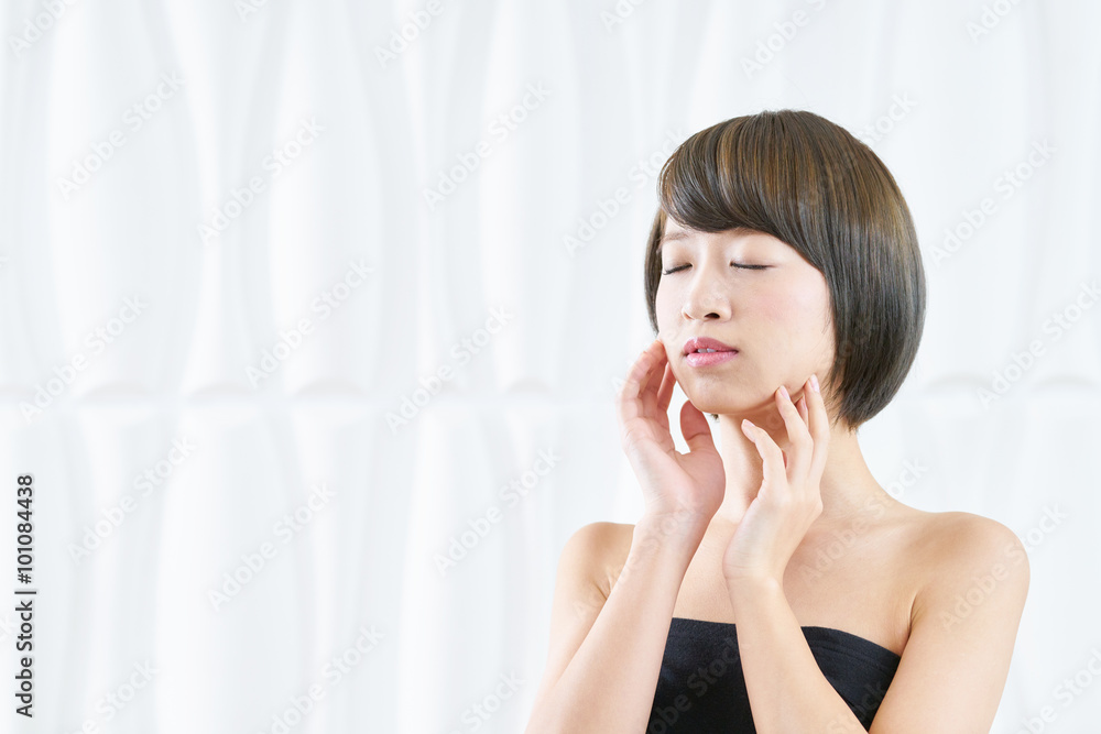 肌の綺麗な女性 肌の綺麗な女性