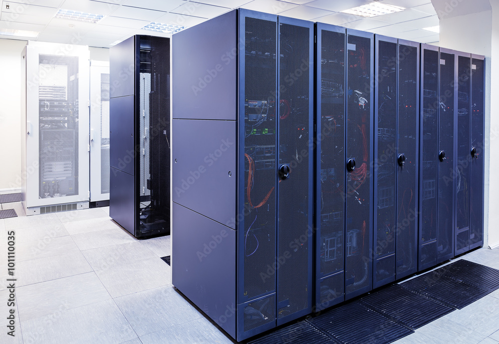 ranks modern supercomputers in computational data center ranks modern supercomputers in computational data center