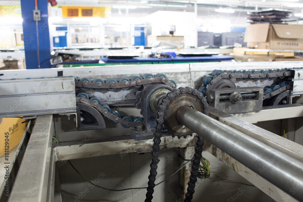 Fototapeta premium Conveyors drive shaft for assembly line