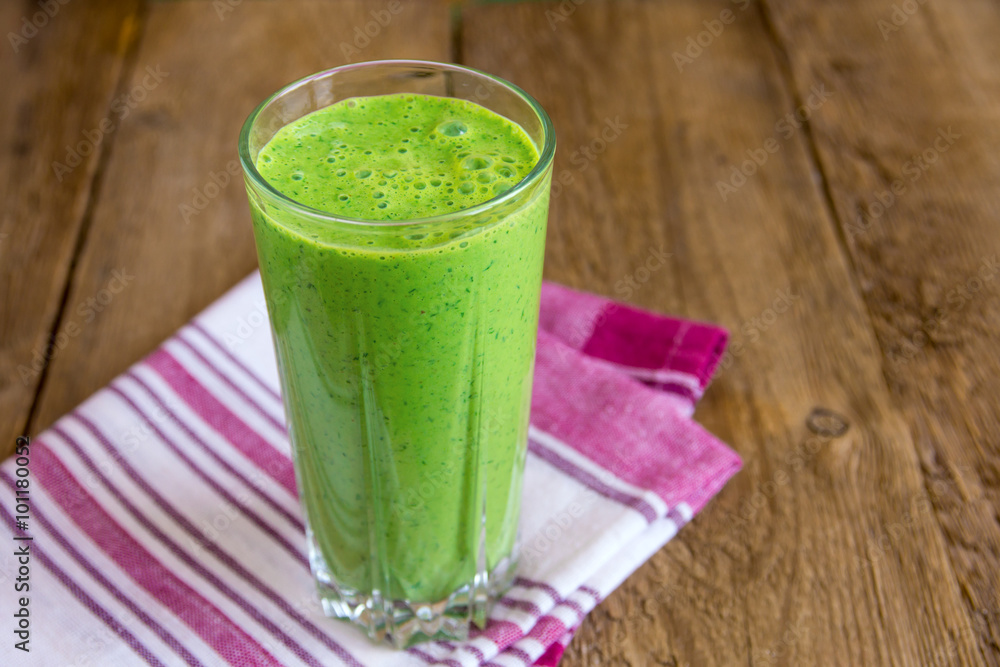 Green spinach smoothie Green spinach smoothie