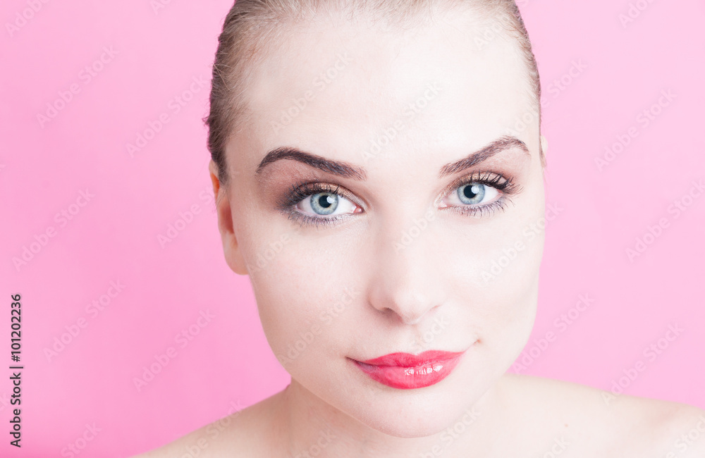 Fototapeta premium Beautiful face female model on pink background