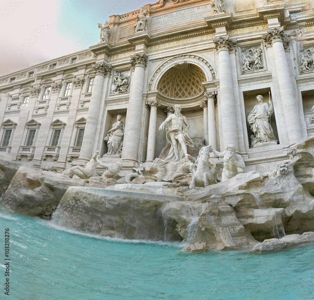 Panoramica Fontana di Trevi Roma Italia
