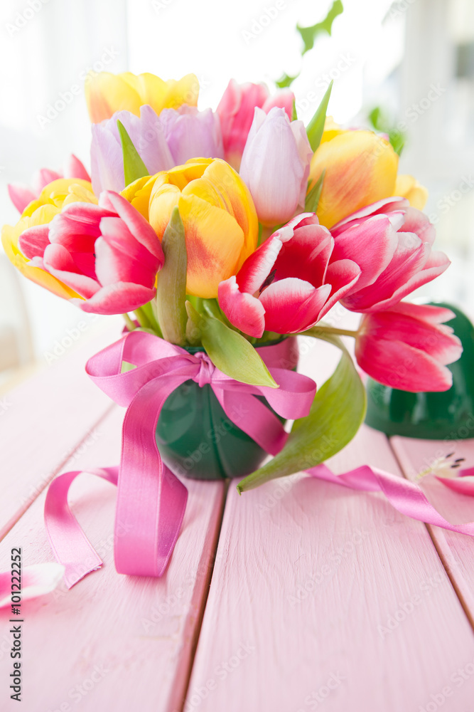 Obraz premium Frische bunte Tulpen