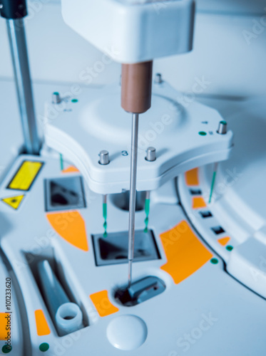 Wallpaper Mural Medical equipment Torontodigital.ca