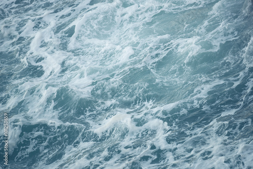 Fotografie, Obraz waves in rough choppy winter sea