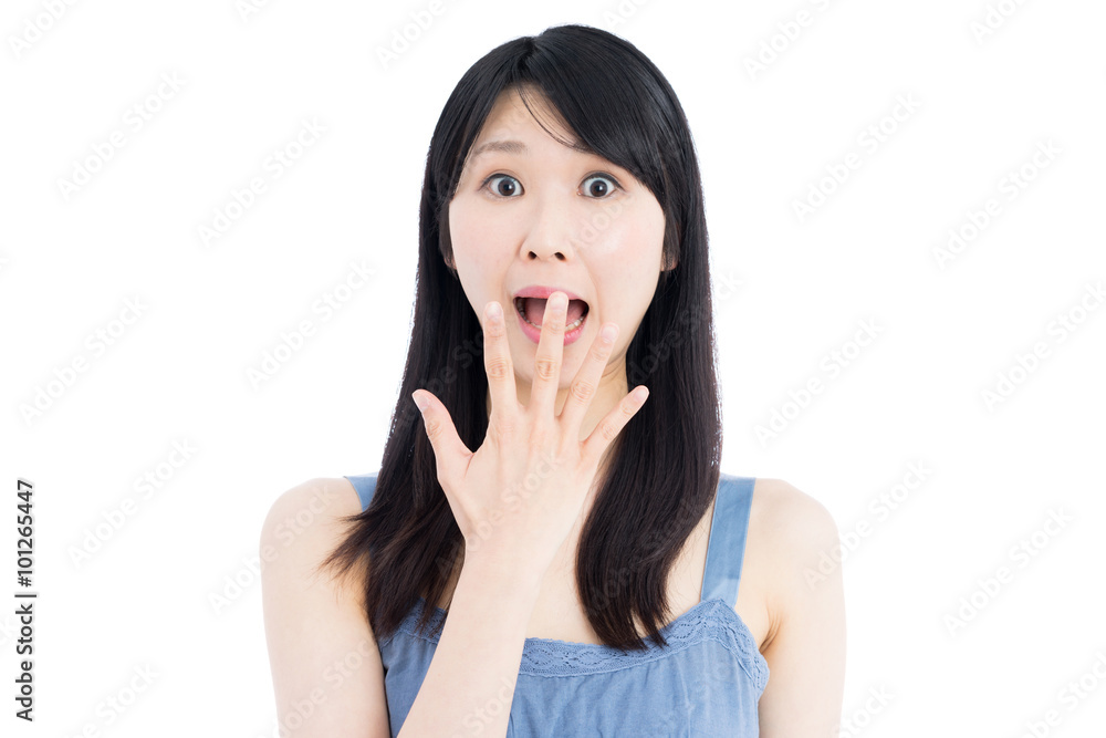 ショックを受ける女性 ショックを受ける女性