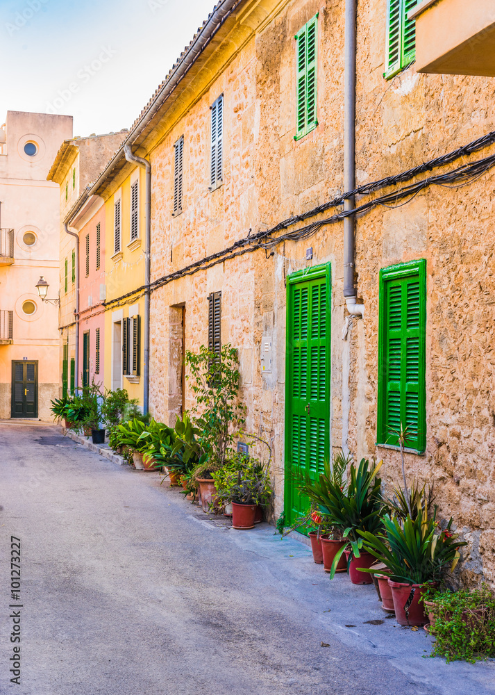 Häuser Reihe Fassaden Rustikal Mediterran