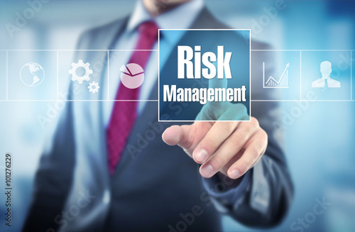 Risk  Management © Coloures-Pic