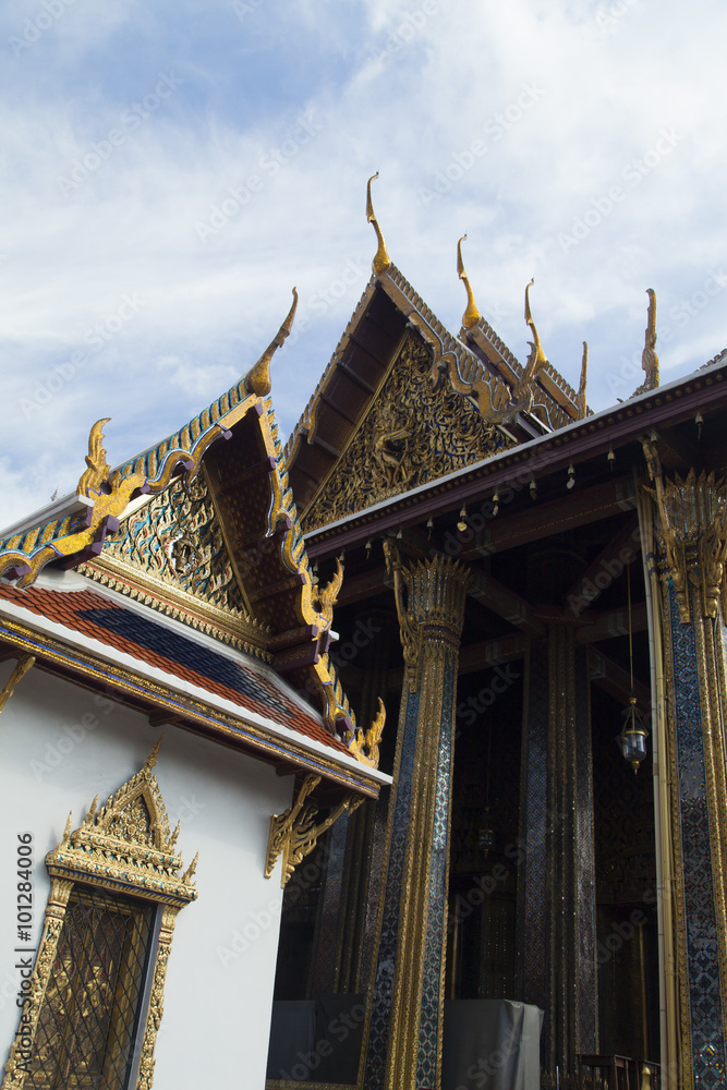 Naklejka premium Beautiful Buddhist temple