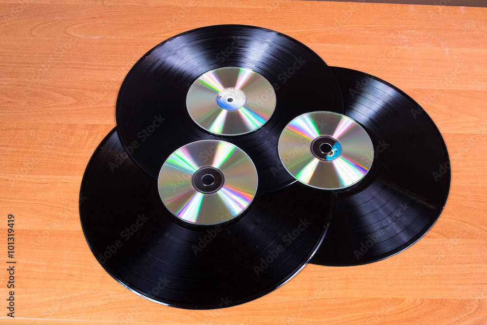 Płyty gramofonowe i płyty CD - obrazy, fototapety, plakaty 